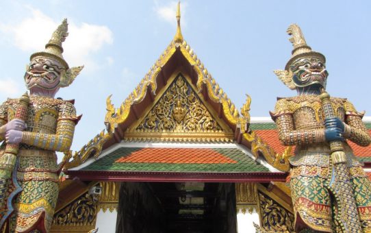Visitas imprescindibles en Bangkok durante un día