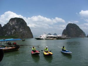 Canoa Isla de James Bond