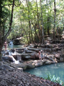 Niveles de saltos de agua de Erawan