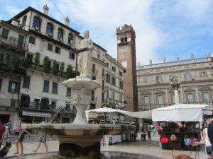 fuente de la Madonna en Verona