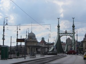 Puente de la libertad de Budapest