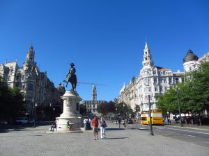  estatua ecuestre del Rey Pedro IV