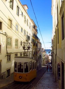 Barrio alto Lisboa tren