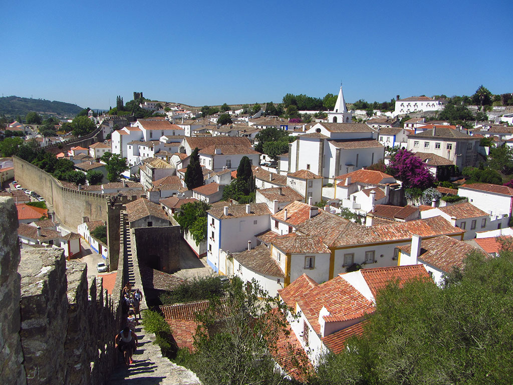 Un día medieval en Óbidos y playa en Peniche