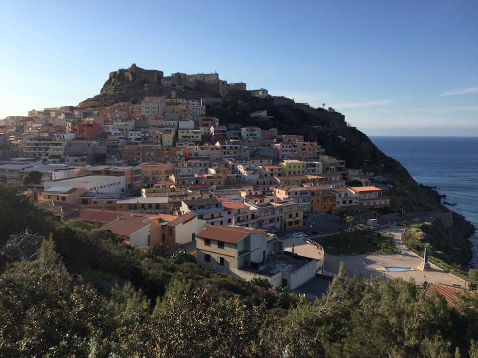 Paseo por el precioso pueblo de Castelsardo