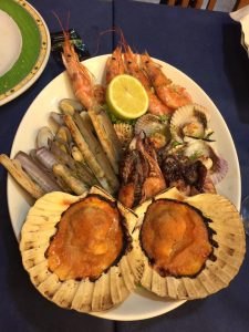 Mariscada en Santiago de Compostela