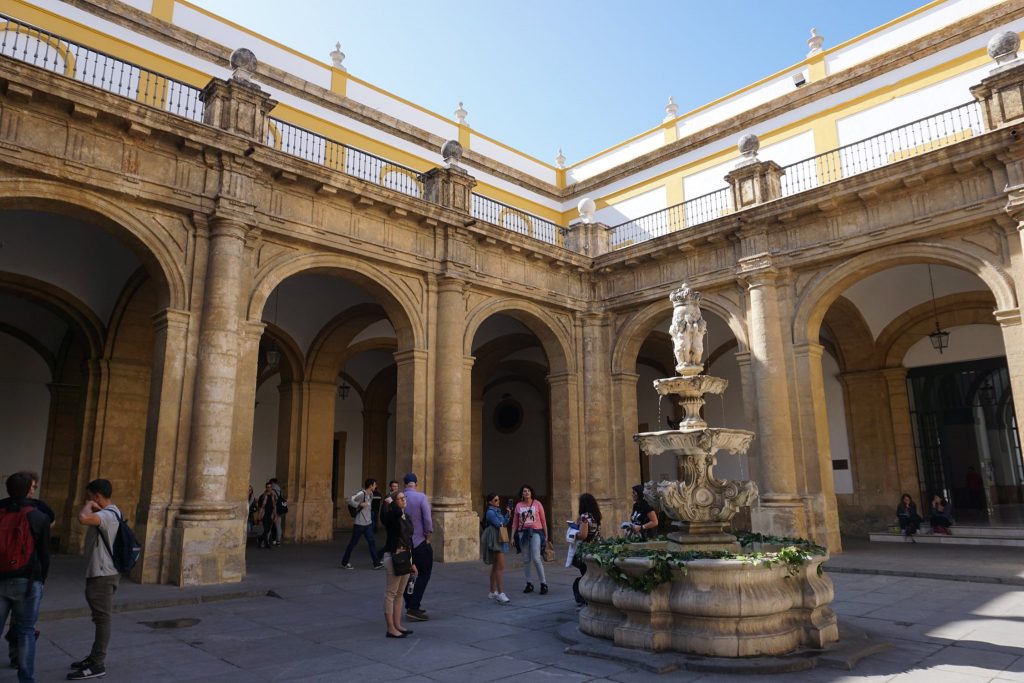 Antigua Fábrica de Tabacos