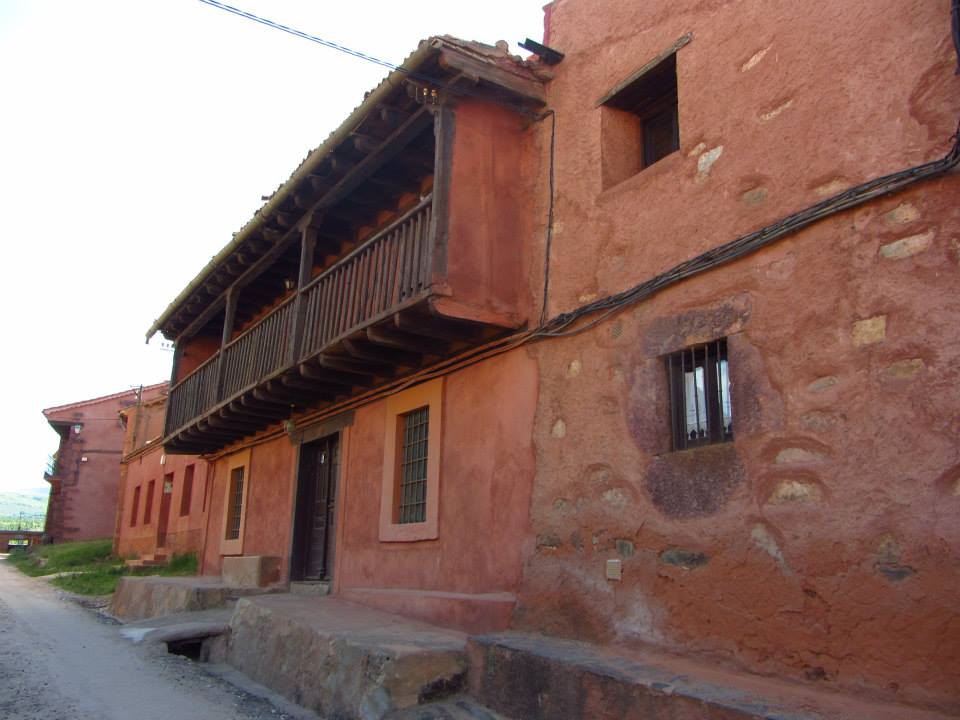 Pueblos rojos de Guadalajara